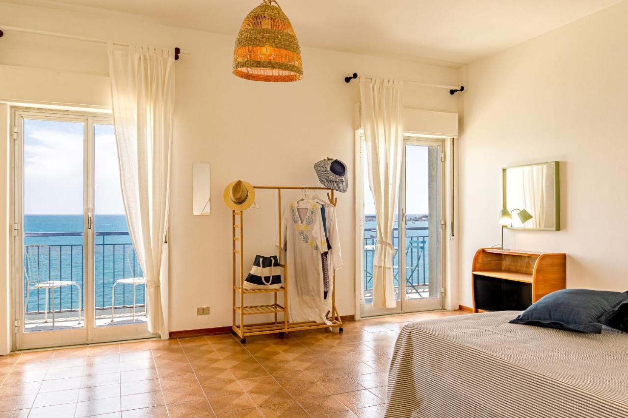 Mari Sea Home Giardini-Naxos Exterior foto